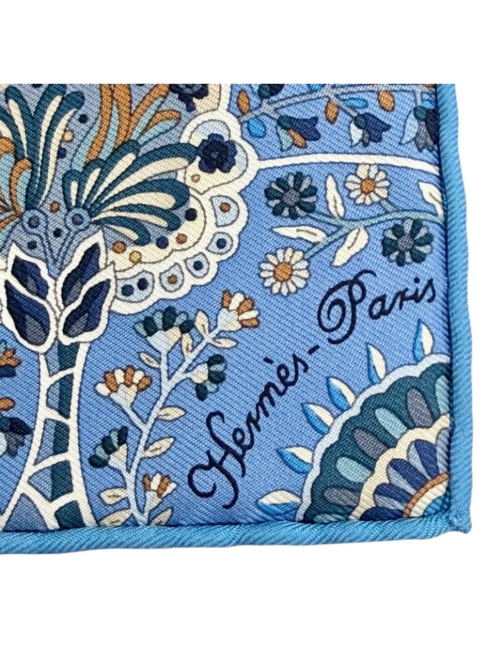 Hermes Au Pays Des Oiseaux Fleurs in the Land of Blooming Birds 100% Silk Bleu - Picture 5 of 7